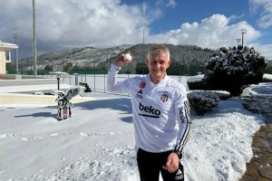 索尔斯克亚：曼联是否换帅由高层决定，遗憾他们放走麦克托米奈