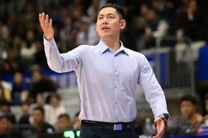 张庆鹏下课？北控2人被弃用，1后卫+1前锋，沈梓捷被质疑摸鱼|北控男篮|张帆|男篮|球队|篮板_新浪体育_新浪新闻