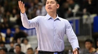 张庆鹏下课？北控2人被弃用，1后卫+1前锋，沈梓捷被质疑摸鱼|北控男篮|张帆|男篮|球队|篮板_新浪体育_新浪新闻